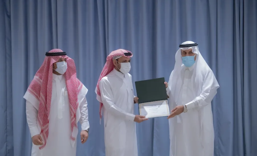 معالي رئيس الجامعة يفتتح توسعة المكتبة المركزية ويدشن مشروع المكتبات الذكية - معالي رئيس الجامعة يفتتح توسعة المكتبة المركزية ويدشن مشروع المكتبات الذكية
