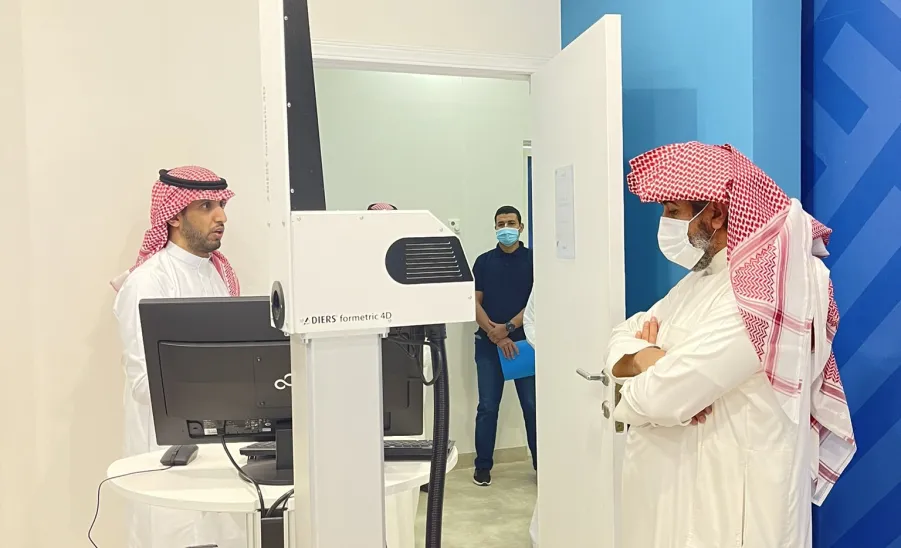 Vice-Rector visits MU International Prosthetic Rehabilitation Center -  وكيل الجامعة يتفقد أعمال مركز جامعة المجمعة لتقنيات التأهيل والاطراف الاصطناعية