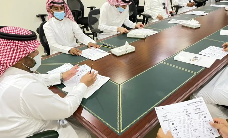 A meeting held with heads of branches - ؤ2