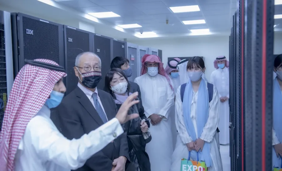 سعادة سفير دولة اليابان يزور الجامعة -  سعادة سفير دولة اليابان يزور الجامعة