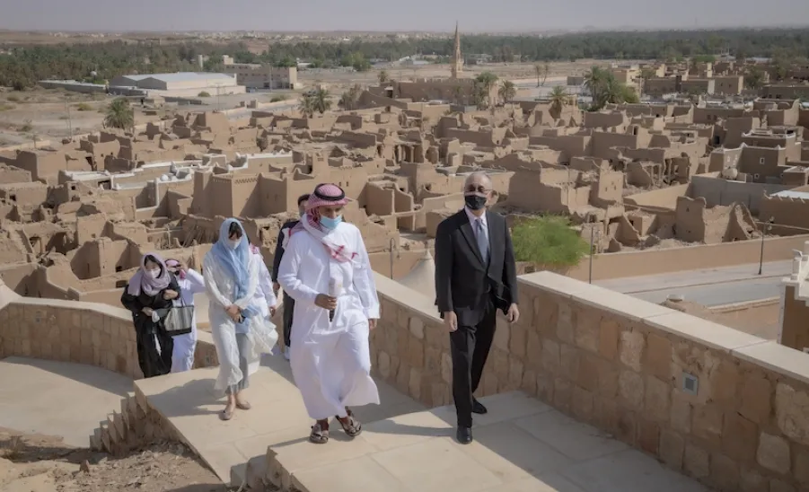 سعادة سفير دولة اليابان يزور الجامعة -  سعادة سفير دولة اليابان يزور الجامعة