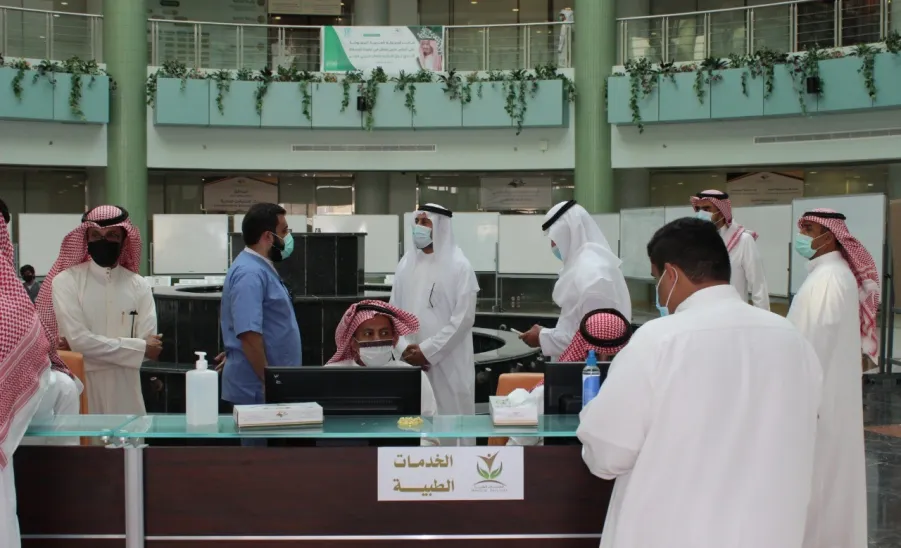 Vice-Rector for educational affairs visits College of Science in Zulfi -  وكيل الجامعة للشؤون التعليمية يزور كلية العلوم بالزلفي
