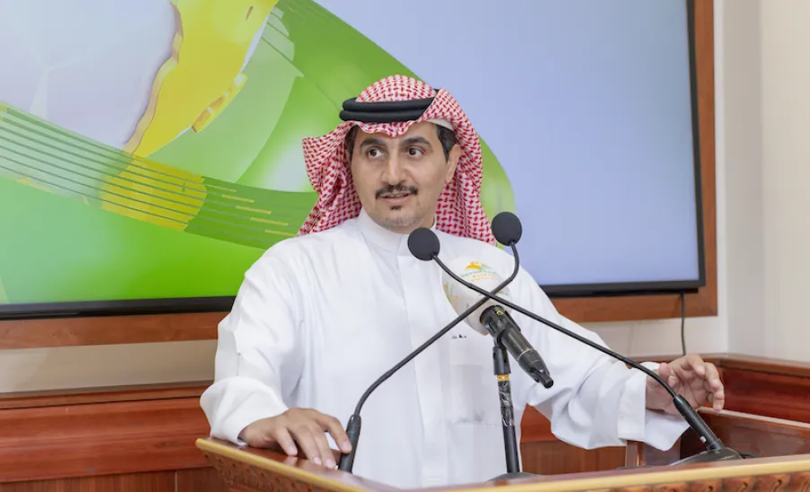 رئيس الجامعة يلتقي بقياداتها من الوكلاء وعمداء الكليات والعمادات المساندة - جامعة المجمعة