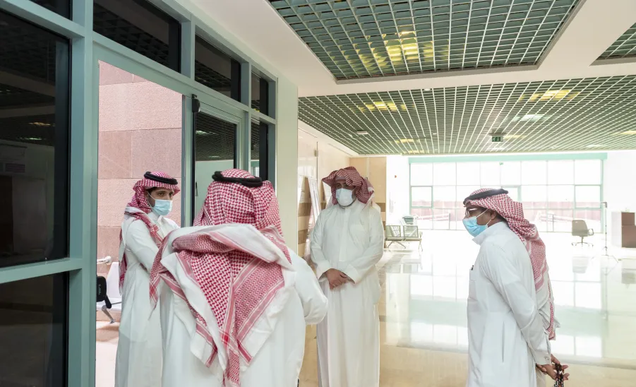 Vice-Rector inspects Student Services Center  -  وكيل الجامعة يتفقد جاهزية مكتب خدمات الطالبات بالمدينة الجامعية
