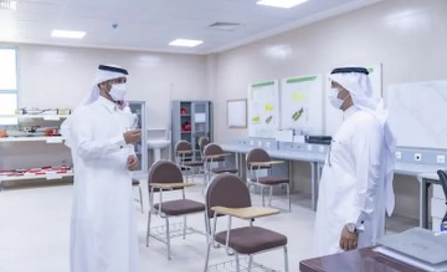 Vice-Rector visits College of Engineering  -  سعادة وكيل الجامعة للدراسات العليا والبحث العلمي يزور كلية الهندسة 