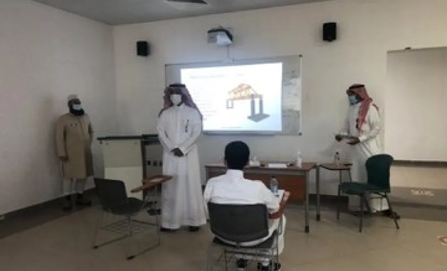 عميد كلية الهندسة يتفقد بدء العملية التعليمية بالكلية - عميد كلية الهندسة يتفقد بدء العملية التعليمية بالكلية