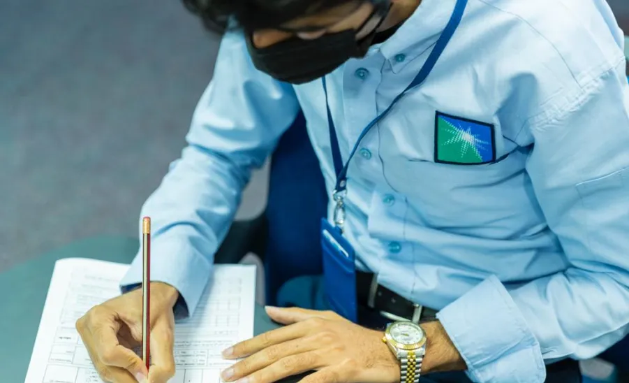 الجامعة تنفذ حملة للتبرع بالدم في مصفاة أرامكو بالرياض - مصفاة أرامكو