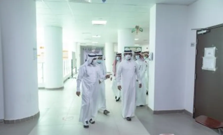 Vice-Rector visits College of Engineering  -  سعادة وكيل الجامعة للدراسات العليا والبحث العلمي يزور كلية الهندسة 
