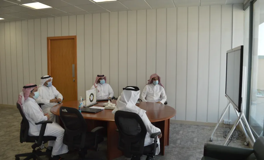Vice Rector for Educational Affairs chairs a meeting for implementing the operational plan for the Deanship of Quality and Skills Development -  وكيل الجامعة للشؤون التعليمية يرأس اجتماعاً لمناقشة سير تنفيذ الخطة التشغيلية لعمادة الجودة وتطوير المهارات ويشيد بالجهود