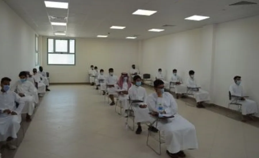 سعادة وكيل الجامعة للشؤون التعليمية يزور كلية الهندسة -  سعادة وكيل الجامعة للشؤون التعليمية يزور كلية الهندسة