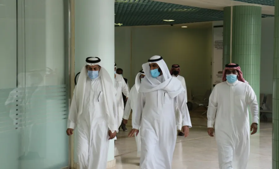 وكيل الجامعة للشؤون التعليمية يقف على سير العمل في كلية التربية بالزلفي ويعقد ورشة عمل لدعم جاهزية بعض البرامج التعليمية للاعتماد الأكاديمي - زيارة كلية التربية بالزلفي