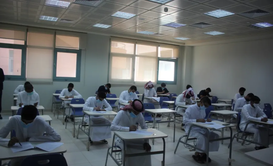 Placement test conducted for new students  - الطلاب في القاعات