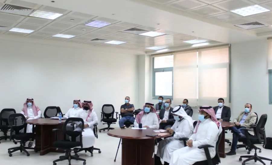 Accreditation team  visits College of Business Administration  -  فريق الاعتماد