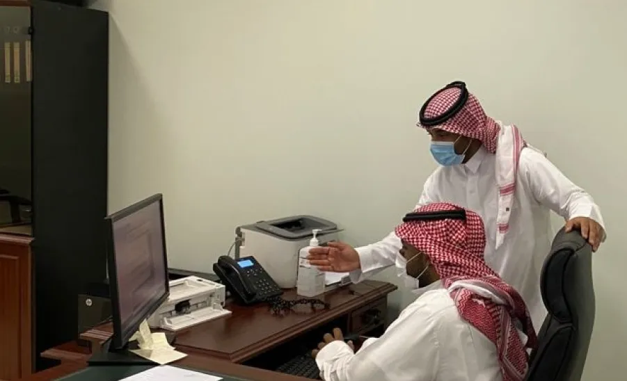 PMO conducts several courses for project managers
 - مكتب ادارة المشاريع يعقد عدة دورات خاصه لمدراء ومنسقي المشاريع