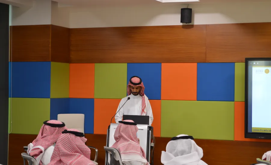 رئيس الجامعة يرعى ملتقى" نحو التميز في البرامج الأكاديمية" - رئيس الجامعة يرعى ملتقى" نحو التميز في البرامج الأكاديمية"