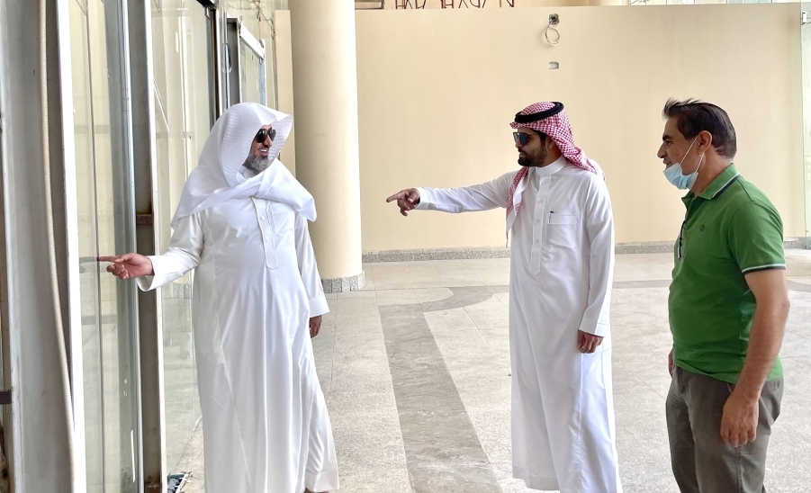 زيارة تفقدية لوكيل الجامعة لمشروع المباني العاجلة للطالبات بالمجمعة