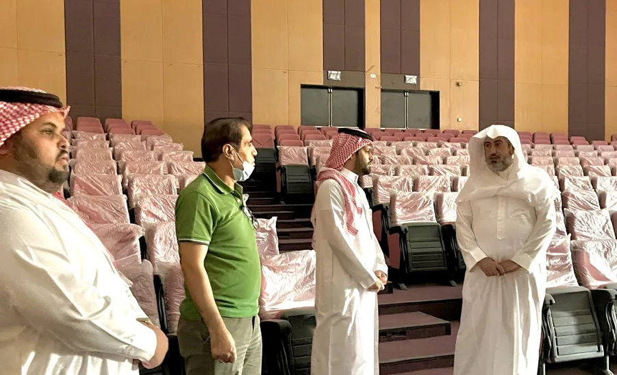 وكيل الجامعة يتفقد مراحل العمل في مشروع المباني العاجلة للطالبات - وكيل الجامعة يتفقد مراحل العمل في مشروع المباني العاجلة للطالبات