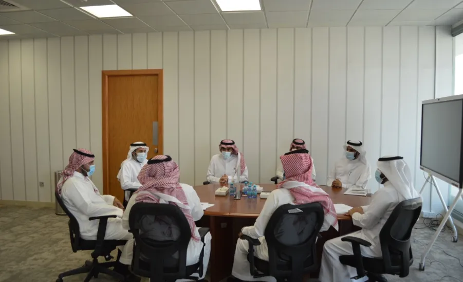 Vice Rector holds a meeting to discuss topics related to College of Science
 -  وكيل الجامعة للشؤون التعليمية يعقد اجتماعا المتعلقة بكلية علوم الحاسب والمعلومات