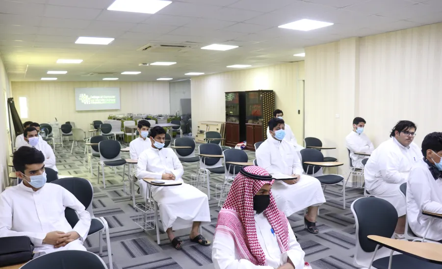 وحدة الارشاد الأكاديمي بكلية علوم الحاسب والمعلومات CCIS تعقد اجتماع مع طلاب المستوى الثالث لاختيار البرنامج الأكاديمي. - 2