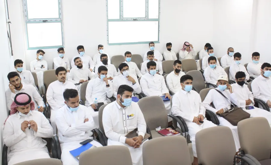 A training course by Engineering College entitled 'how to use drawing net' -  دورة طلابية بكلية الهندسة بعنوان "استخدام شبكات الرسم"