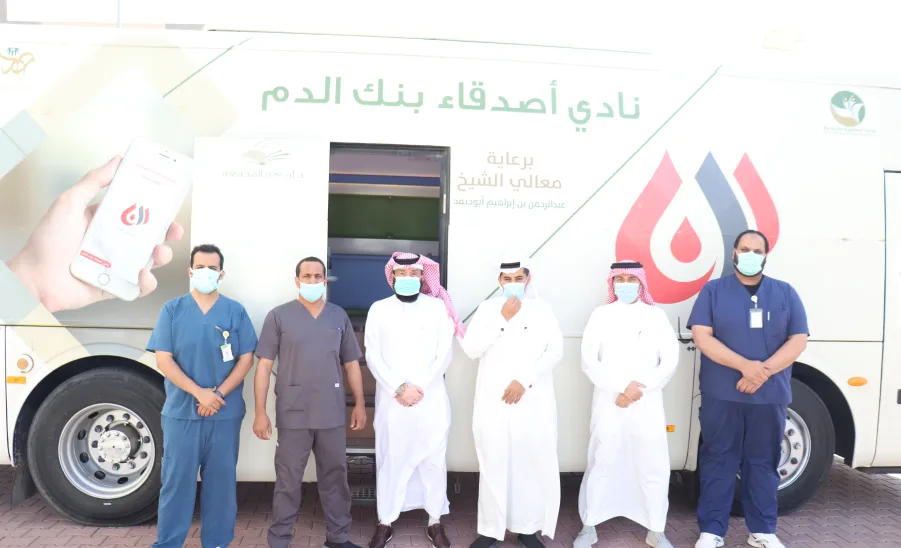 كلية علوم الحاسب والمعلومات تنظم حملة تبرع بالدم لمنسوبيها - 2