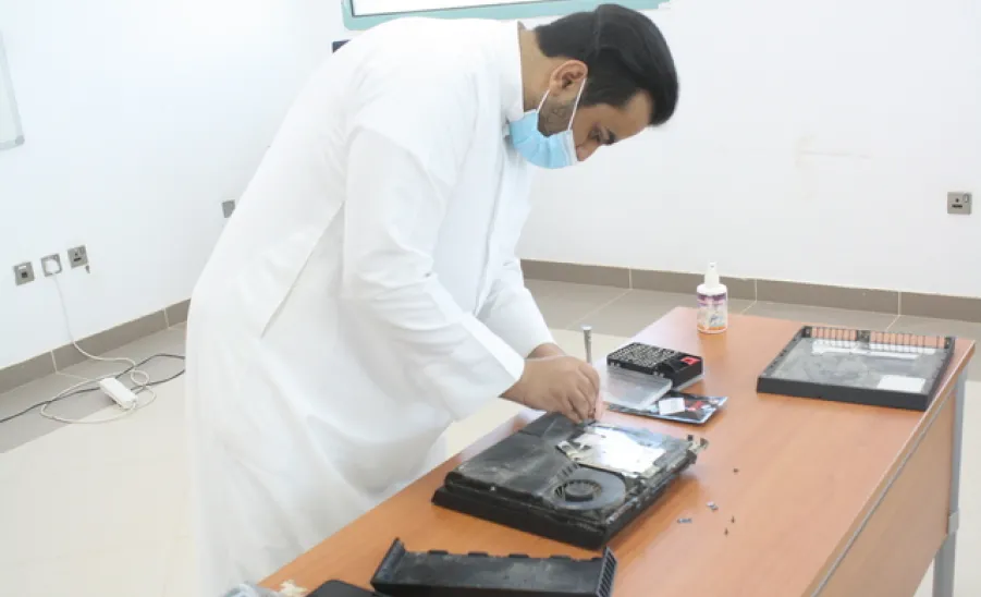 دورة تدريبية طلابية بكلية الهندسة بعنوان "صيانة أجهزة البلايستيشن" - دورة تدريبية طلابية بكلية الهندسة بعنوان "صيانة أجهزة البلايستيشن"
