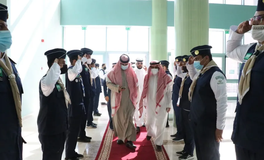 رئيس الجامعة يدشن فعاليات اليوم الدولي لمكافحة الفساد 2021 - a
