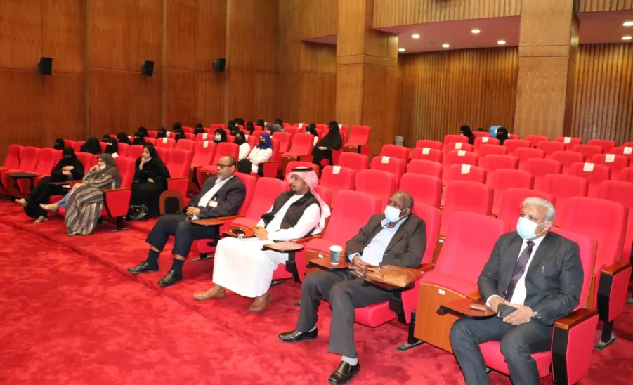 A SEMINAR HELD BY MU ON PSYCHOLOGICAL AND SOCIAL EFFECTS OF VIOLENCE AGAINST WOMEN - جامعة المجمعة 