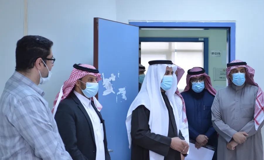 Vice Rector for Educational Affairs visits Colleges of Education and Business Administration -  تفقد الاختبارات