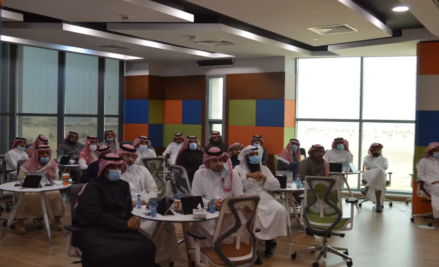 Second forum of scientific departments concluded 
 - الملتقى الثاني للأقسام العلمية