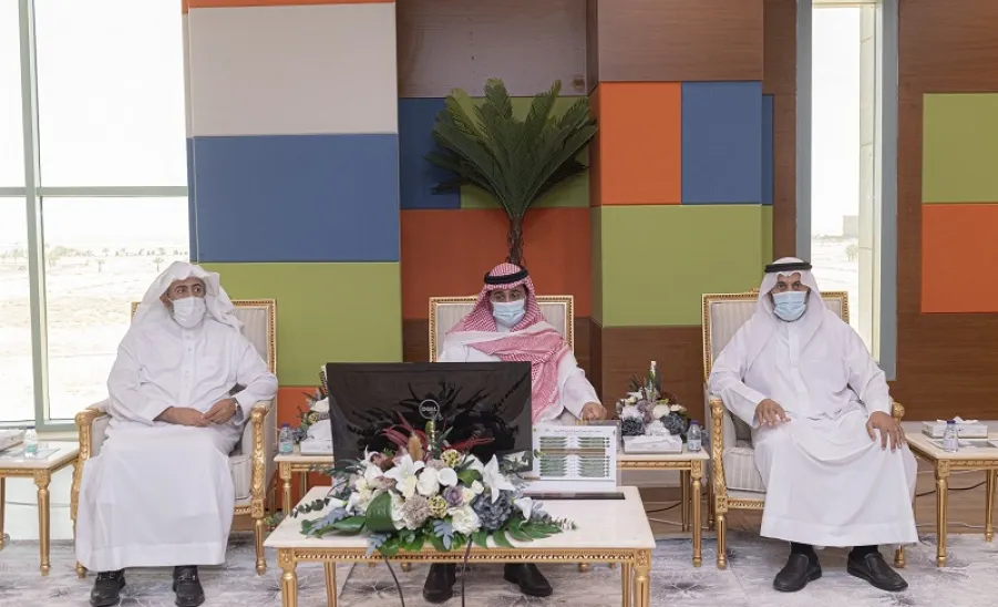رئيس الجامعة يرعى ملتقى نحو التميز في البرامج الأكاديمية - a
