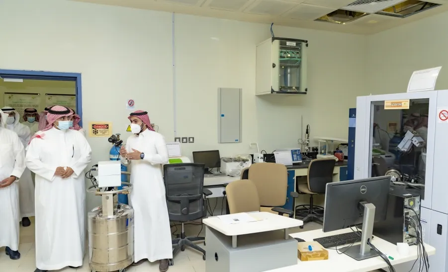 MU RECTOR VISITS ZULFI COLLEGES COMPLEX
 - a
