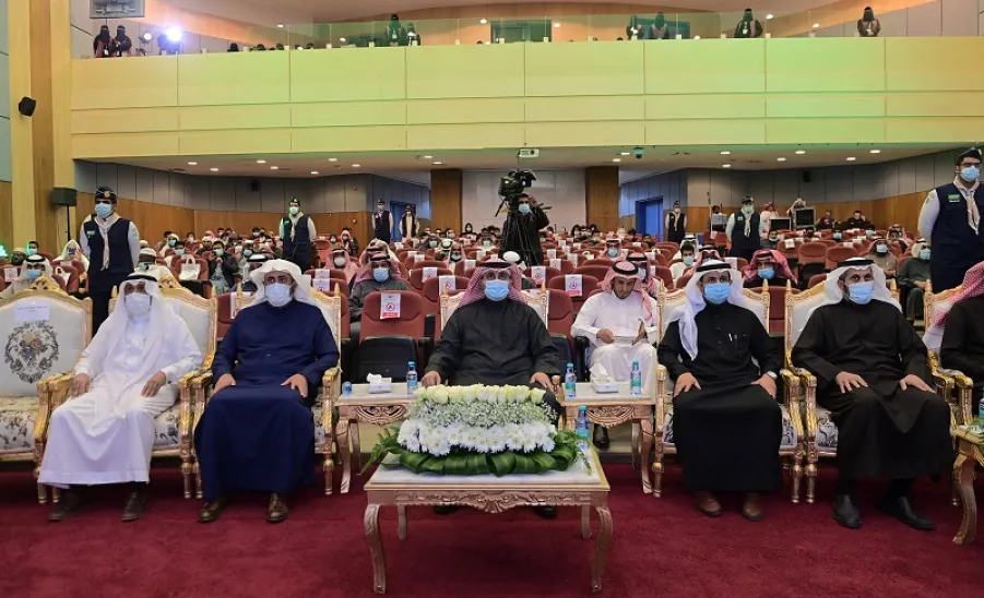 رئيس الجامعة يرعى حفل مسابقتي حفظ القرآن الكريم والسنة النبوية للعام الجامعي 1443هـ - جامعة المجمعة 