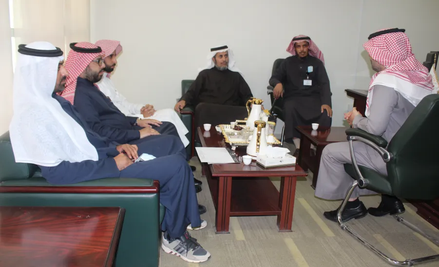 Vice-rector for educational affairs visits Common First Year - تفقد الاختبارات