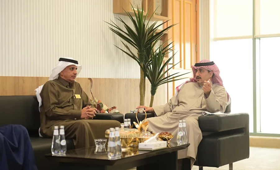 A TOUR OF INSPECTION BY MU RECTOR TO GENERAL ADMINISTRATION OF ADMINISTRATIVE AND FINANCIAL AFFAIRS  - جامعة المجمعة 