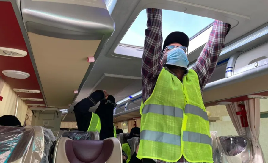 GENERAL ADMINISTRATION OF SERVICES TRAINS STUDENTS AND DRIVERS ON DEALING WITH MULTIPLE RISKS
 - لىةومن