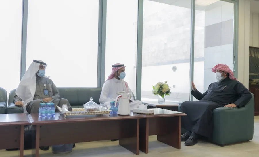 VICE-RECTOR WELCOMES A TEAM FROM SAUDI RAILWAY COMPANY (SAR)
 -  لمناقشة أوجه التعاون بين الجامعة والشركة: وكيل الجامعة يستقبل فريق الشركة السعودية للخطوط الحديدية "سار"