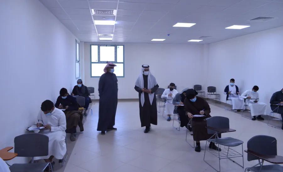 Vice-Rector for Educational Affairs' tour of inspection to several colleges  -  زيارة كلية الهندسة