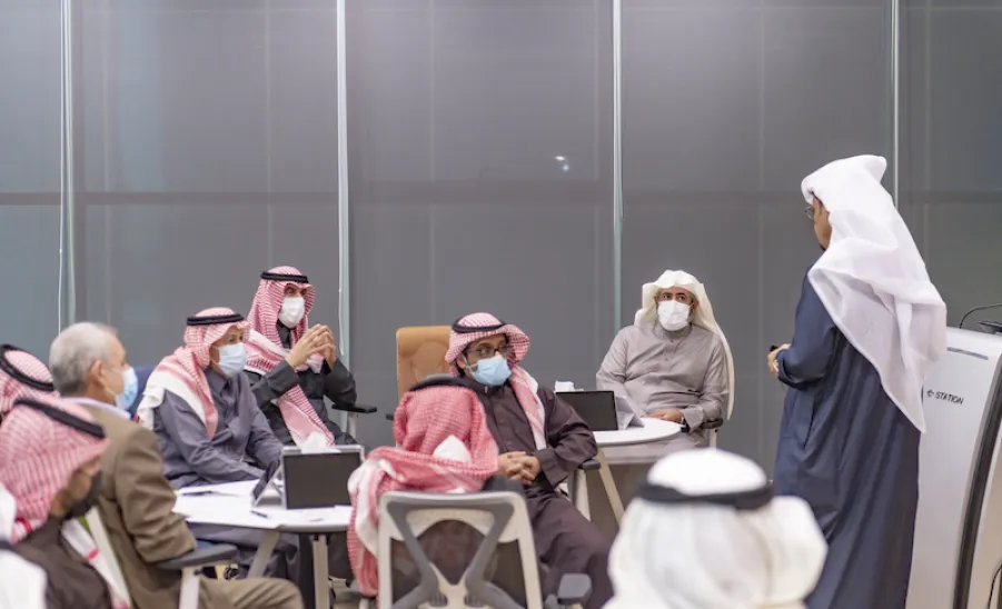 الإدارة العامة للتطوير التنظيمي تعقد ورشة عمل للتعريف بالنموذج الاسترشادي للأدلة الإجرائية - جامعة المجمعة 