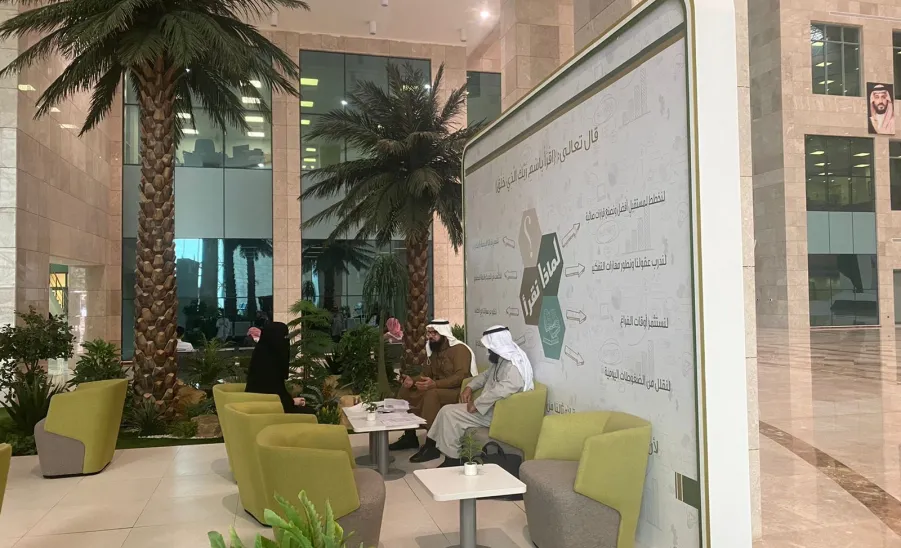 MU rector inspects the forum of Alumni Employment - ملتقى التوظيف