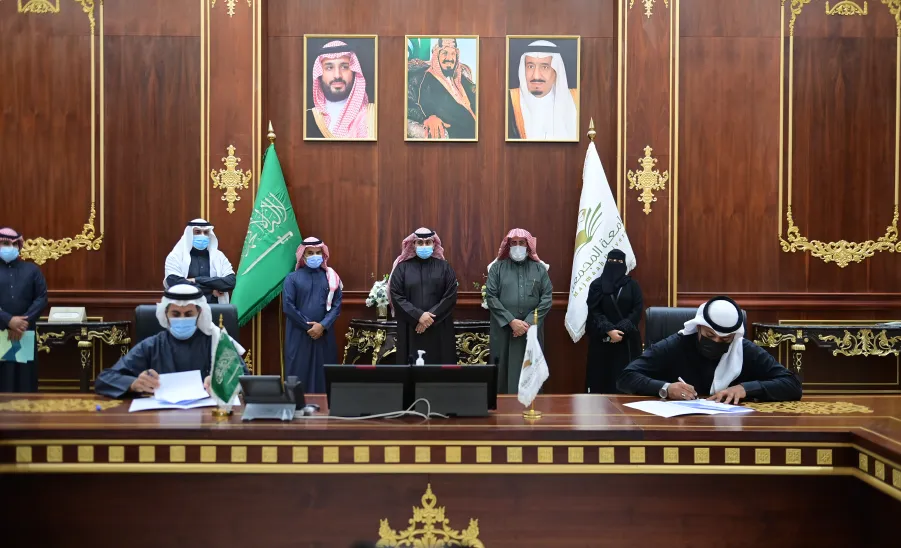 MU SIGNS AGREEMENTS IN MULTIPLE BUSINESS SECTORS
 -  جامعة المجمعة 