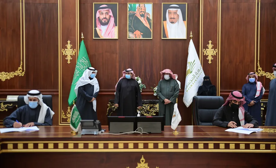 MU SIGNS AGREEMENTS IN MULTIPLE BUSINESS SECTORS
 -  جامعة المجمعة 
