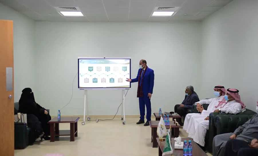 A TOUR OF INSPECTION BY MU RECTOR DEANSHIP OF E-LEARNING
 -  جامعة المجمعة 