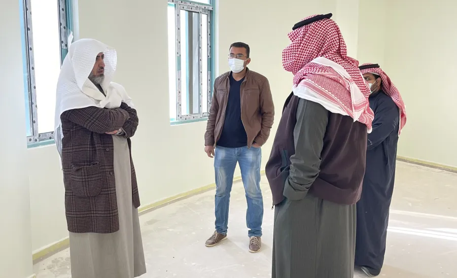 Vice-Rector inspects the progress of GAS's new building  -  وكيل الجامعة يتفقد مراحل العمل في مشروع مبنى الإدارة العامة للخدمات