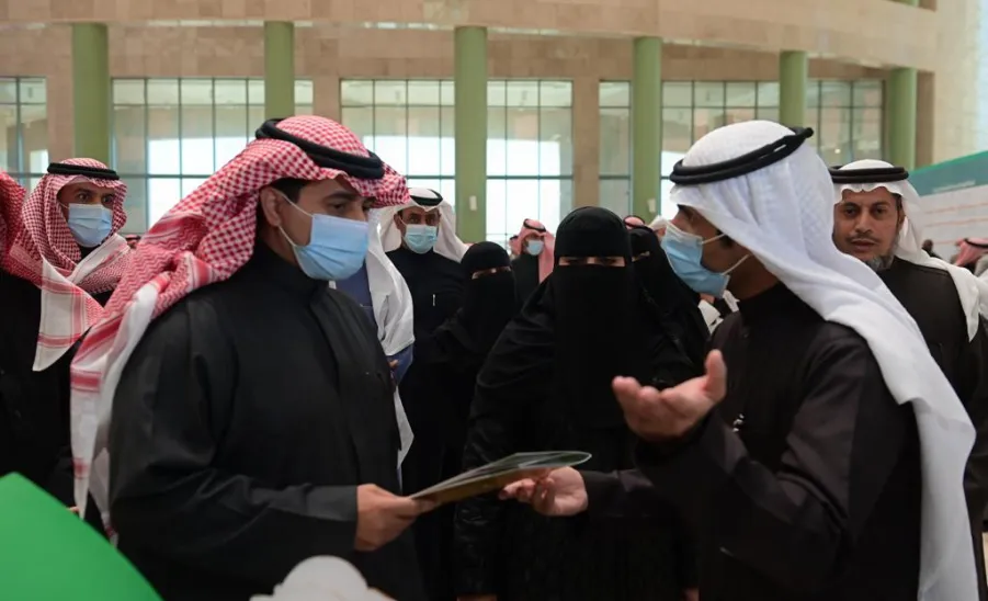 MU RECTOR HOSTS STUDENT GRADUATION PROJECTS FORUM
 -  جامعة المجمعة