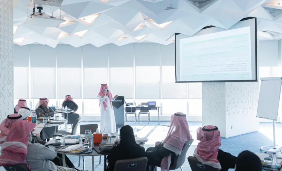 MU RECTOR PATRONIZES A FORUM ON DIPLOMA PROGRAMS AND THEIR ALIGNMENT WITH JOB MARKET
 - جامعة المجمعة 