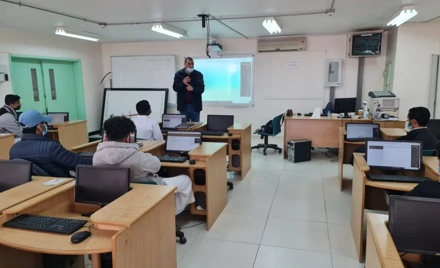 A series of training courses for students on how to use (Blackboard)
 - صورة بلاكبورد 2