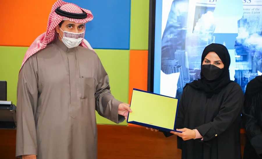 رئيس الجامعة يرعى لقاء التصفيات النهائية للمرحلة الأولى لتحدي الابتكار الجامعي للتنمية المستدامة - جامعة المجمعة 