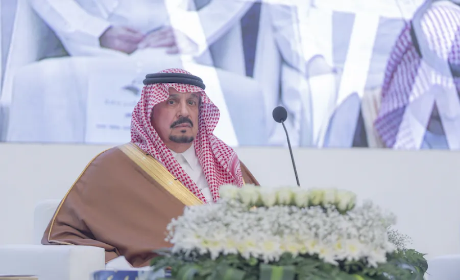 RIYADH GOVERNOR PATRONIZES MU'S 13TH GRADUATION CEREMONY - am