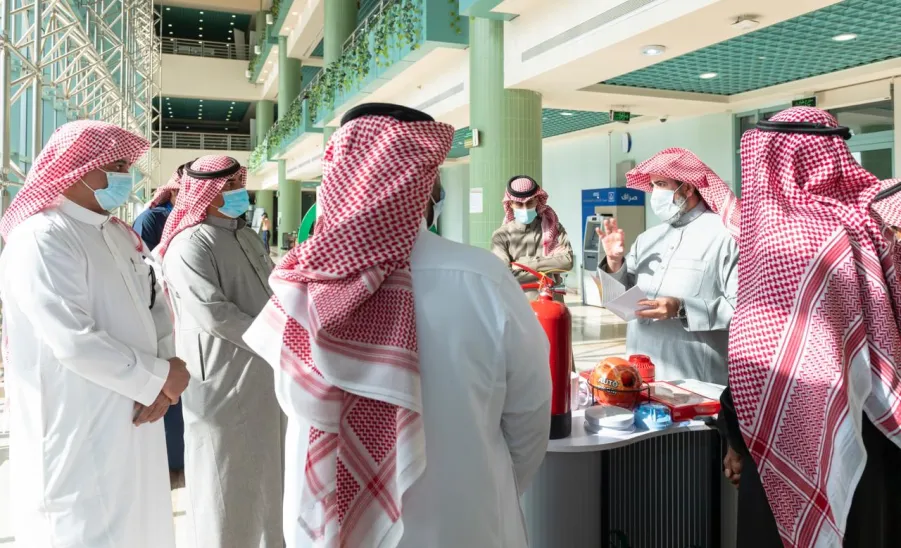 MU VICE-RECTOR LAUNCHES AWARENESS SECTION ON WORLD CIVIL DEFENCE DAY
 -  جامعة المجمعة 